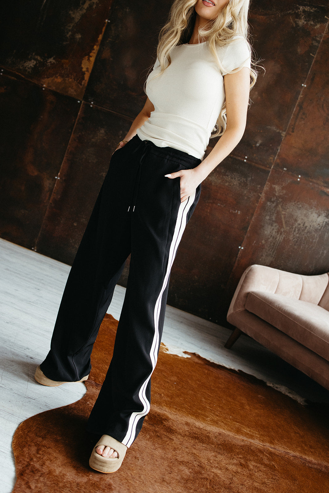 Worn Lines Baggy Pants