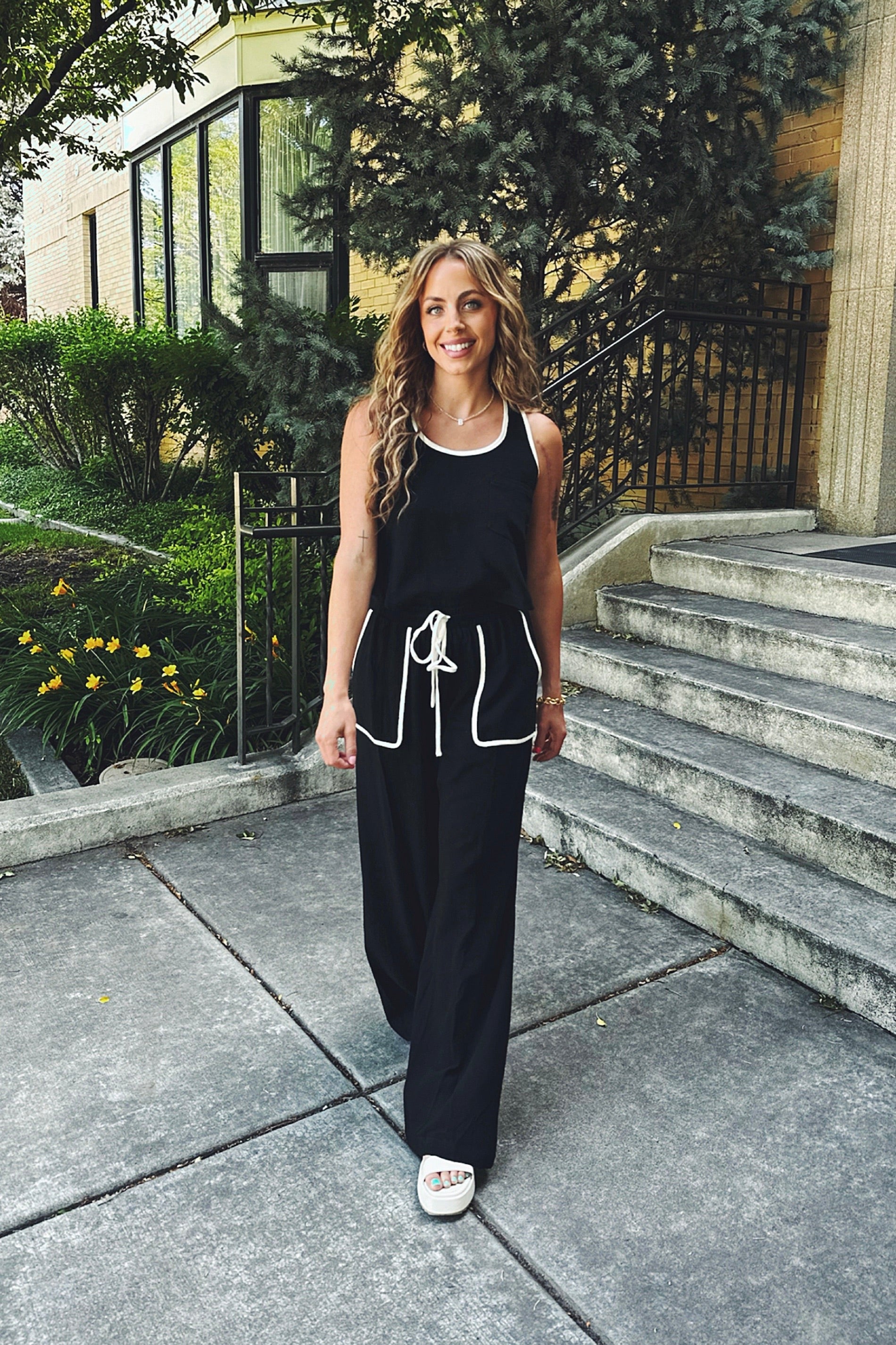 Outlined Linen Top