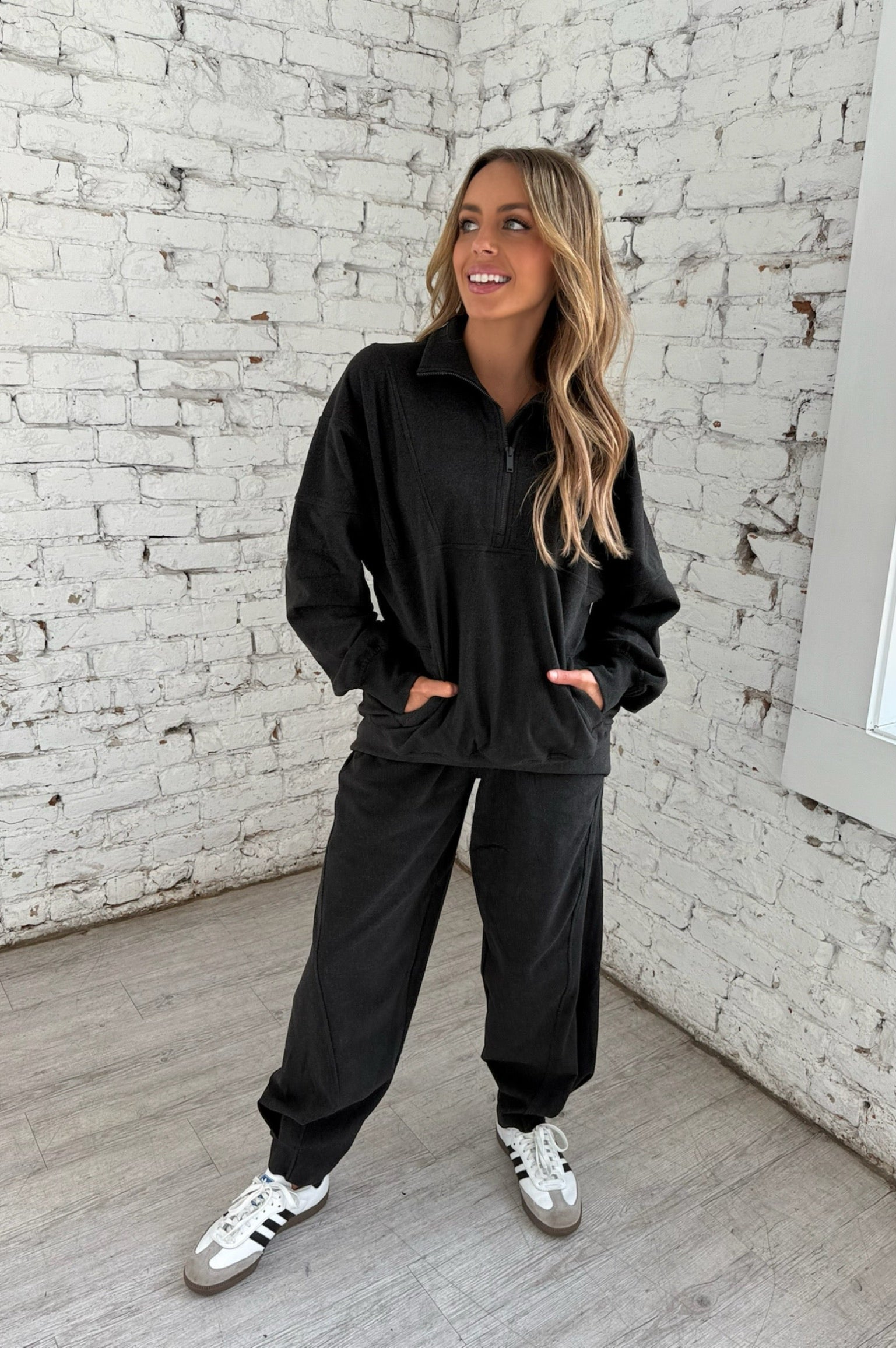 Headlines Quarter Zip Sweatshirt