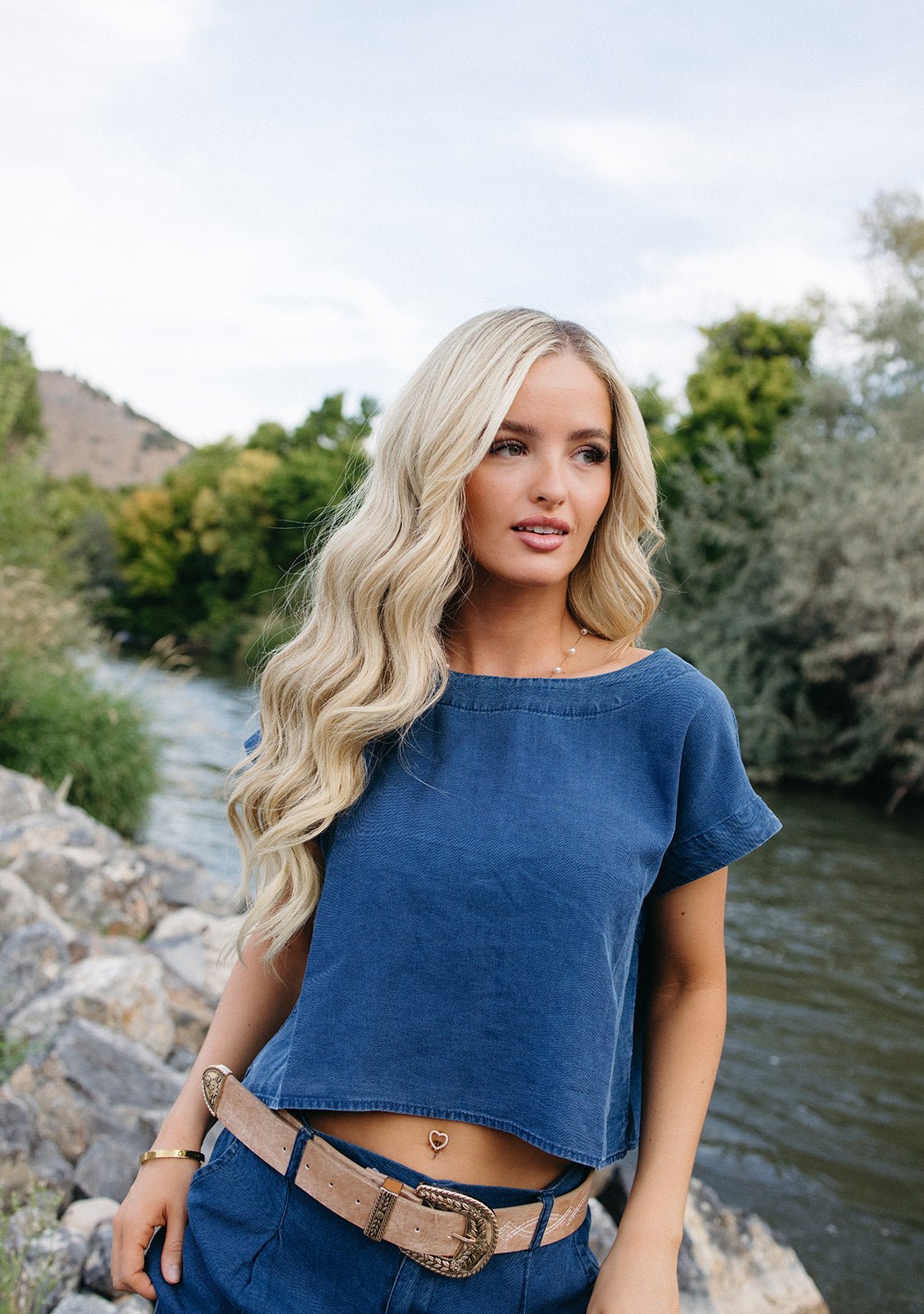 blue crop top short sleeve with matching bottoms