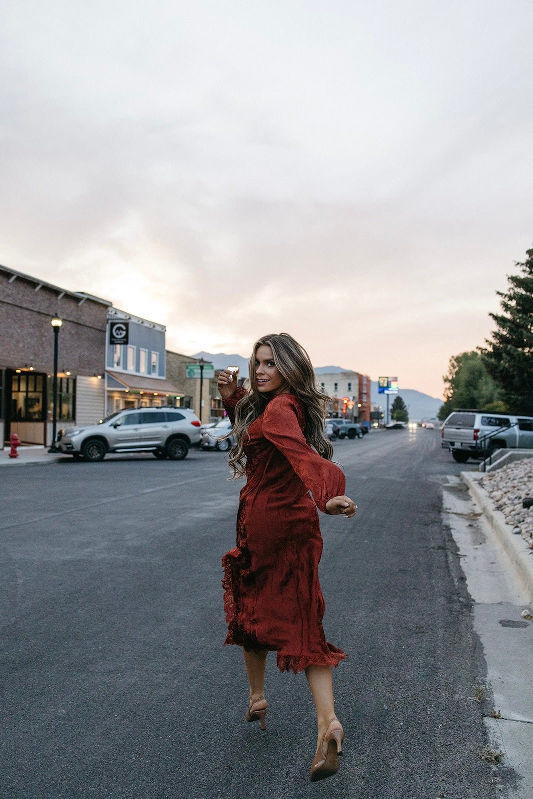 ASTR Ilaria Jacquard Midi Dress