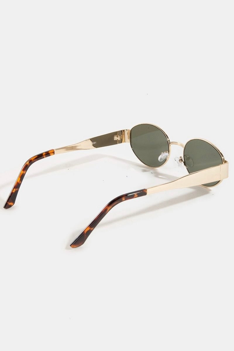 Catching Rays Ovals