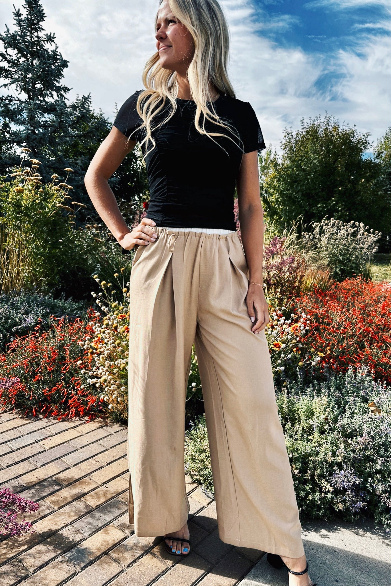 Edge Line Wide Leg Pants