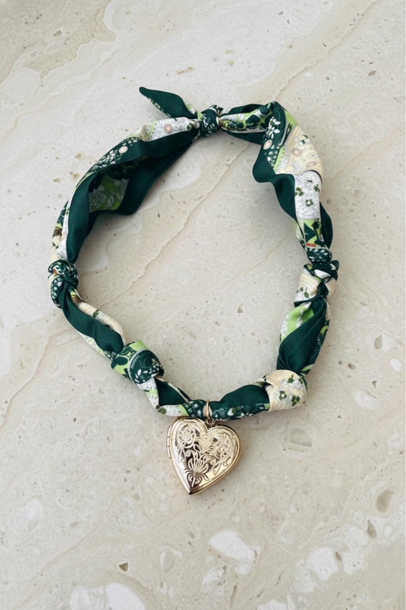 Lover's Trace Scarf Necklace