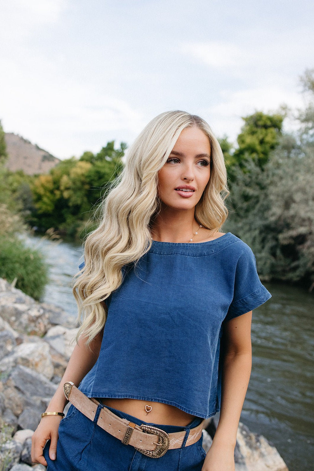 blue crop top short sleeve with matching bottoms