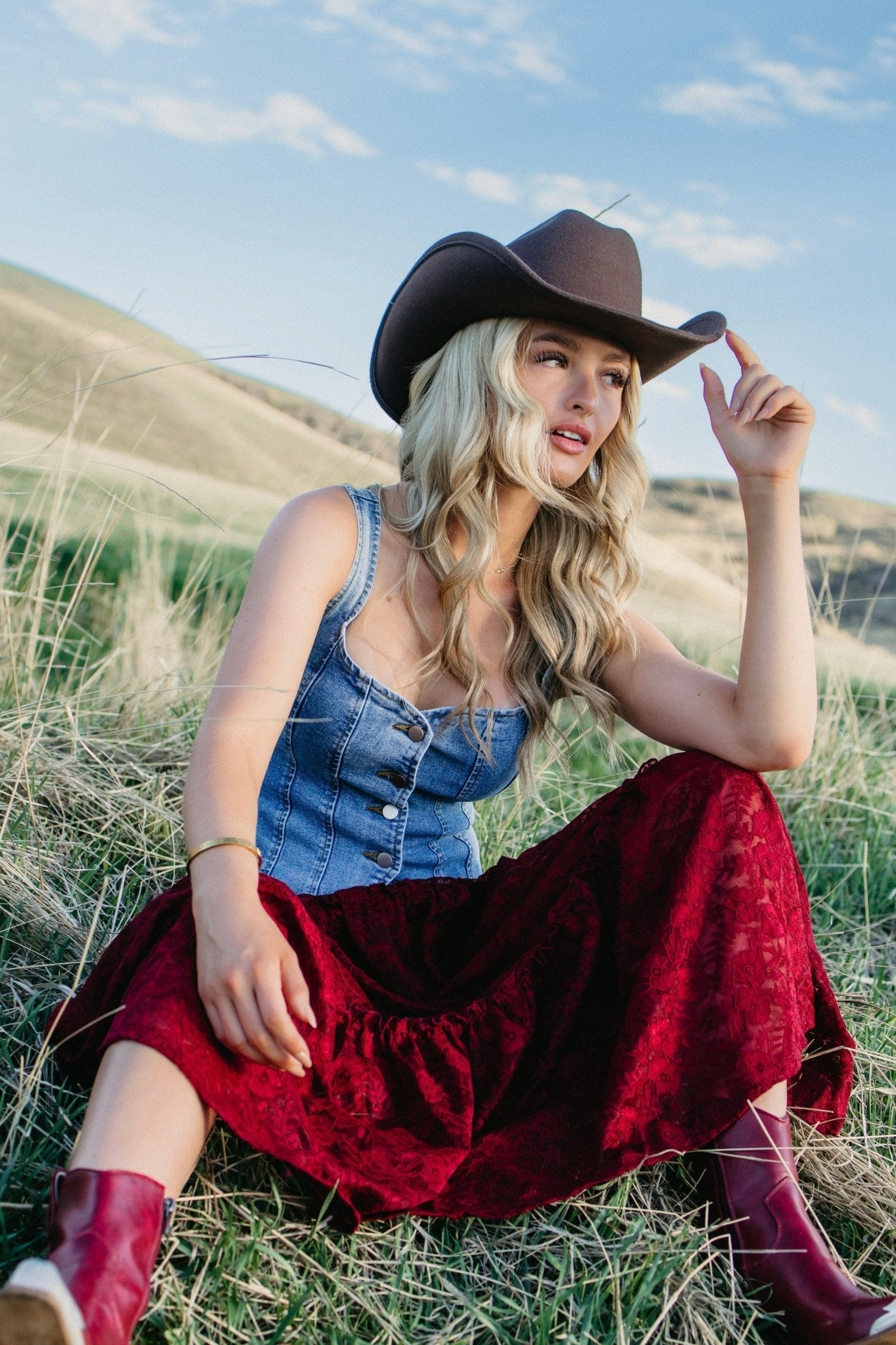 cowboy hat for country music festivals, rodeo outfits, boho cowgirl fashion and western style from Sand + Charcoal Boutique