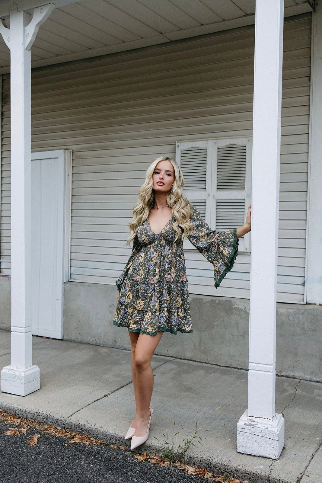 v neck flare sleeve midi dress