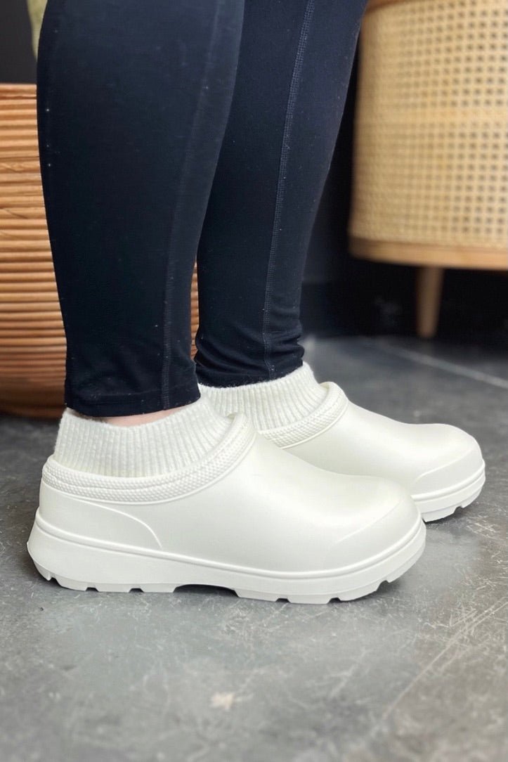 Fallon Ribbed Knit Pull On Clog - FINAL SALE