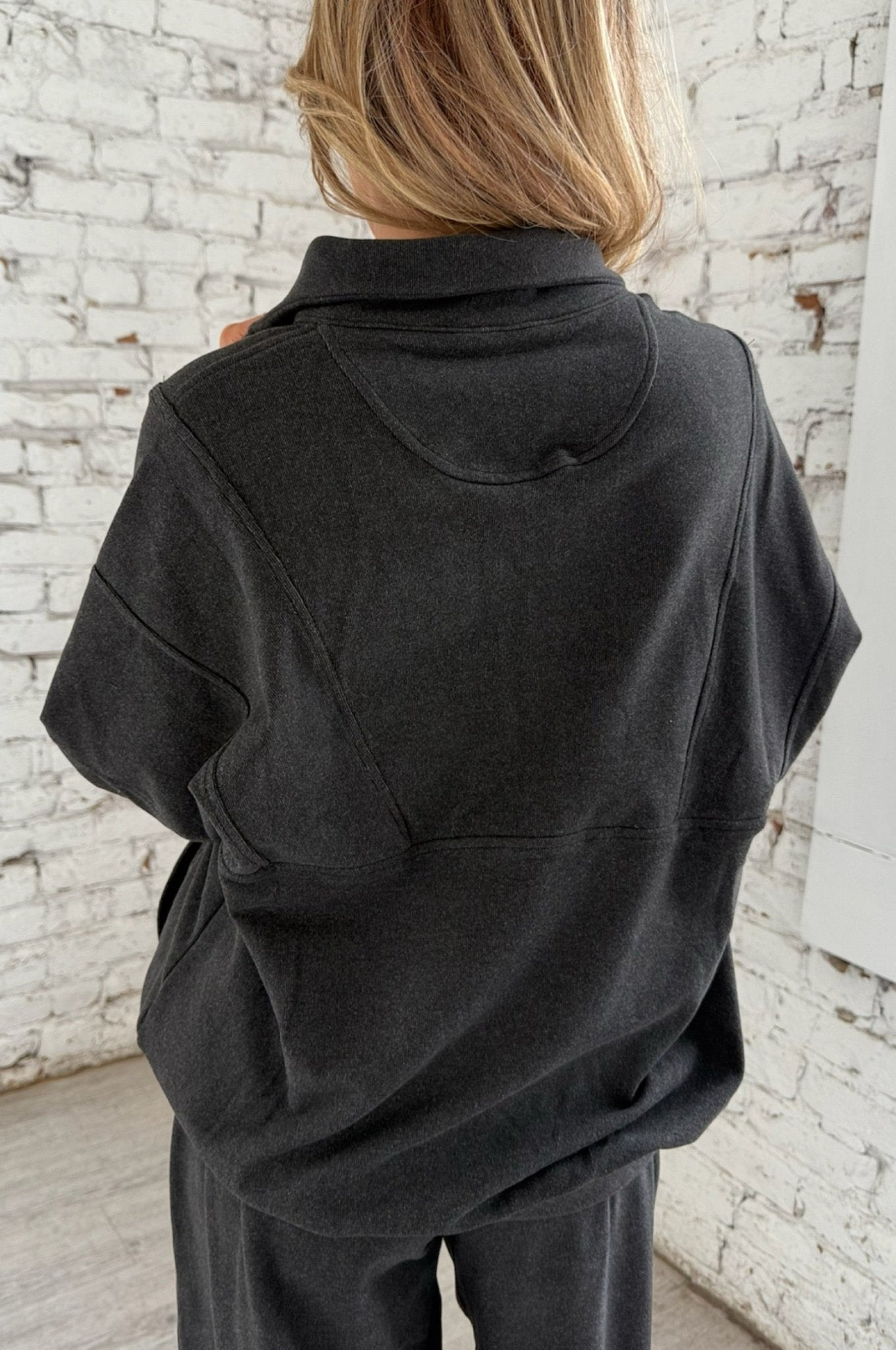 Headlines Quarter Zip Sweatshirt
