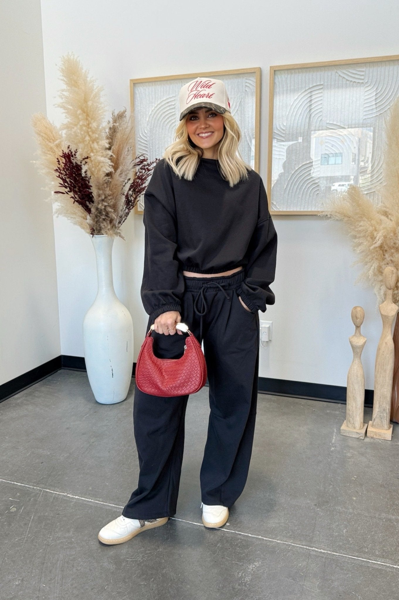 elastic waist relaxed wide leg pants