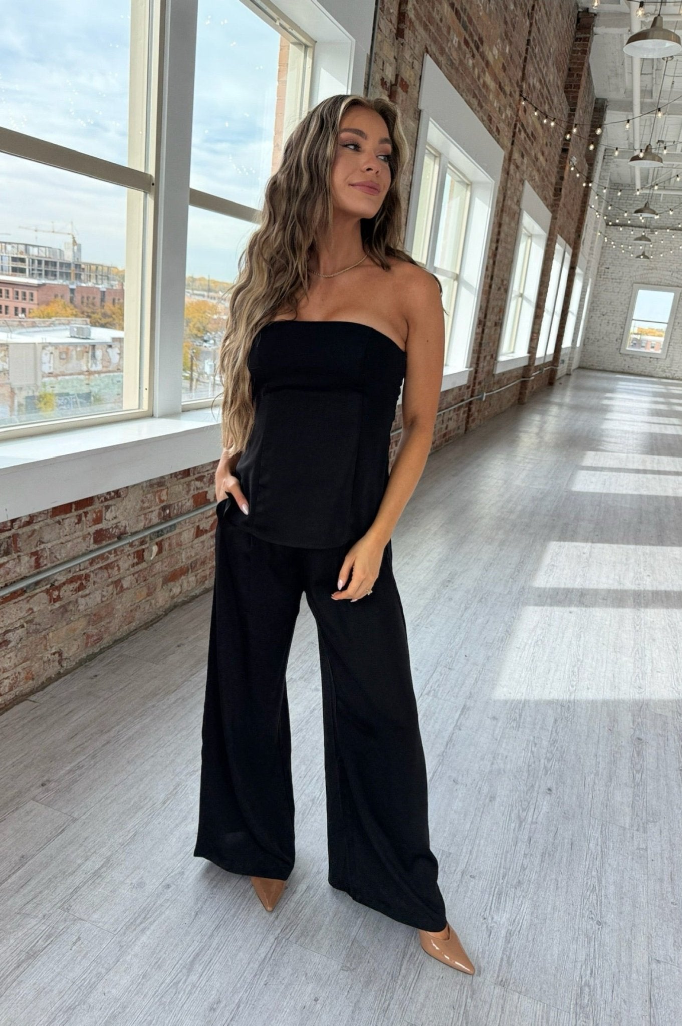 Satin Season Pleated Pants