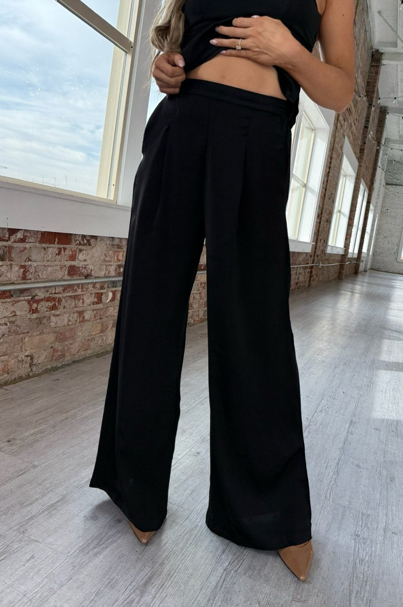 Satin Season Pleated Pants