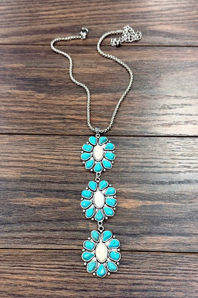 Turquoise Daisy Necklace